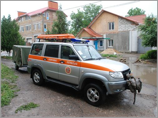 На Николаевщине за ночь выпала половина месячной нормы осадков: падали деревья, подтоплены дома
