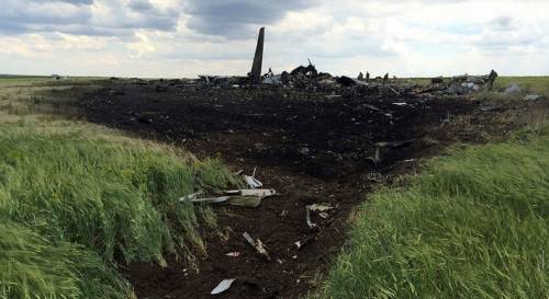 Фото с места крушения военно-транспортного самолета Ил-76»