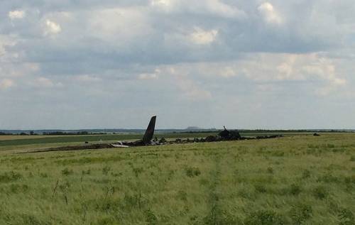 Фото с места крушения военно-транспортного самолета Ил-76
