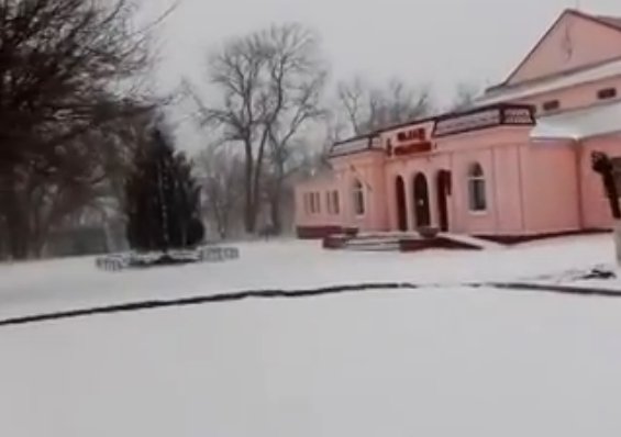 Баштанка взимку (відео): будинок по вул. Горького; центр міста; аварія біля АТБ
