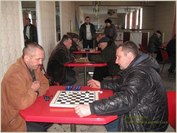 Відео та фото: Районні змагання з шашок