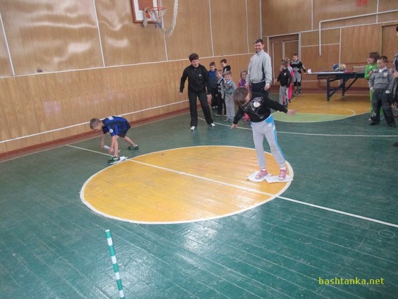 Спортивні змагання в Добренській ЗОШ: «Здорові діти – здорова країна»»