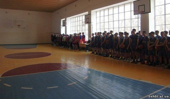 В Баштанській ЗОШ №1 пройшов І етап XV обласних спортивних ігор з баскетболу серед школярів