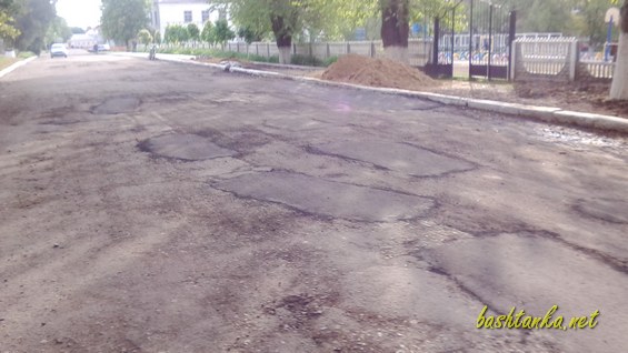 До Дня Перемоги завершено ямковий ремонт біля Баштанської ЗОШ №1»