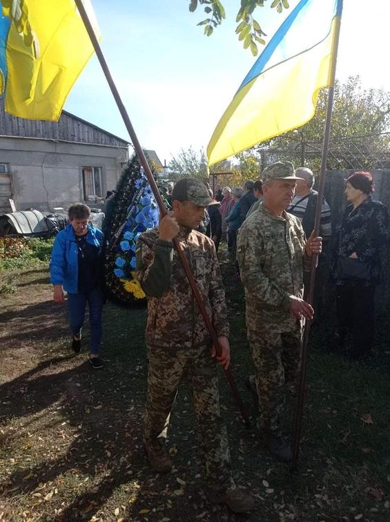 Снігурівщина попрощалася з двома загиблими захисниками Русланом Марчуком та Сергієм Філоненком