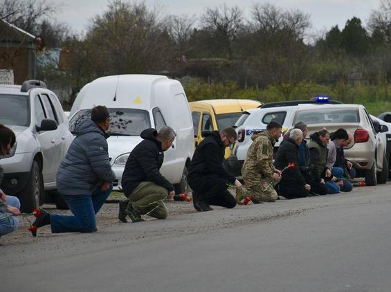 Громада Снігурівщини віддала останню шану загиблому Сергію Мудрому