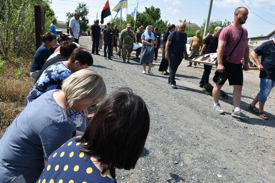 Прощання з мужнім воїном, вірним сином України – Юрієм Хотенком із села Юріївка Снігурівської громади»