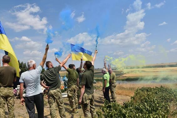 Прощання з мужнім воїном, вірним сином України – Юрієм Хотенком із села Юріївка Снігурівської громади