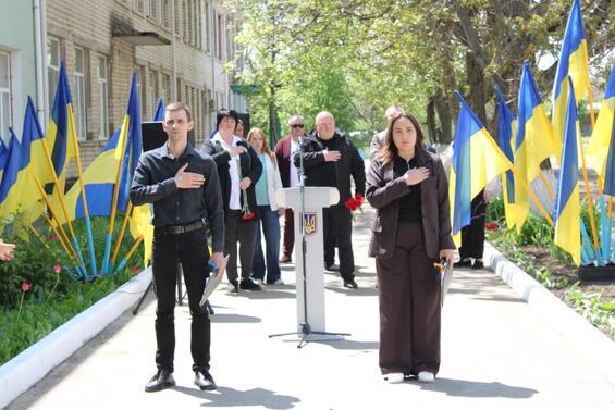 Урочисте відкриття меморіальної дошки випускнику Баштанського ліцею №1 Андрію Олійнику»