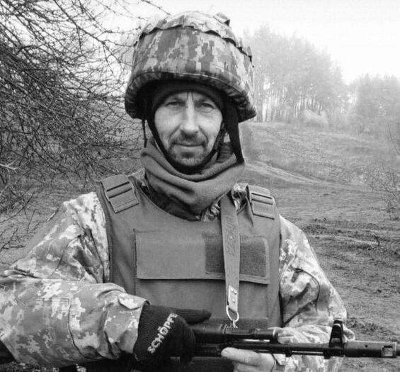 Попрощалися із військовослужбовцями – Володимиром Мельником з Києва, Олегом Івановим з с. Новоданилівка та Володимиром Капустою з Лепетихи