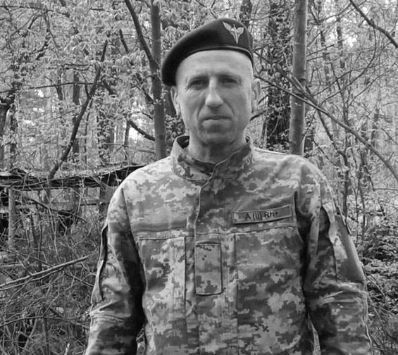 Попрощалися із військовослужбовцями – Володимиром Мельником з Києва, Олегом Івановим з с. Новоданилівка та Володимиром Капустою з Лепетихи»