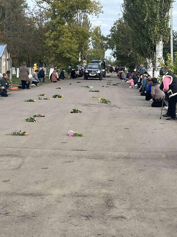 Широківська громада провела в останню дорогу земляка, захисника України Андрія Возного»