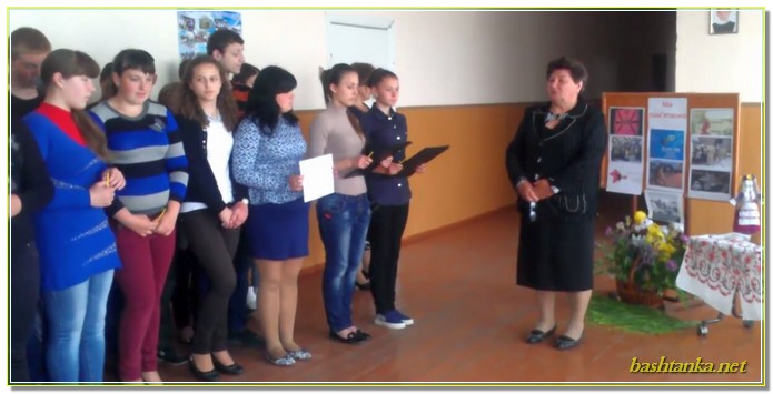 В Новоєгорівській школі вшанували память жертв геноциду кримськотатарського народу